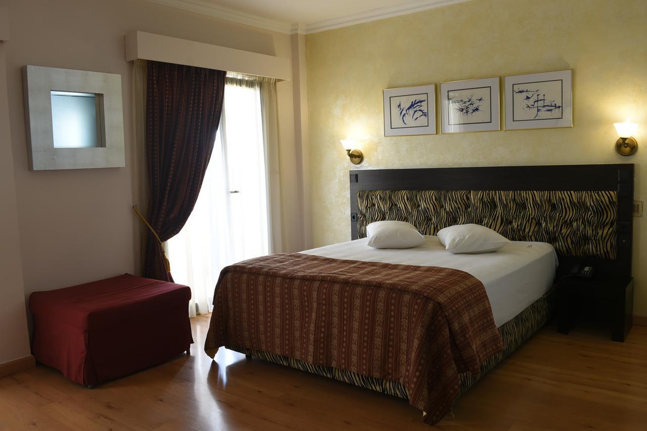 Villa Orion Hotel Aten Exteriör bild